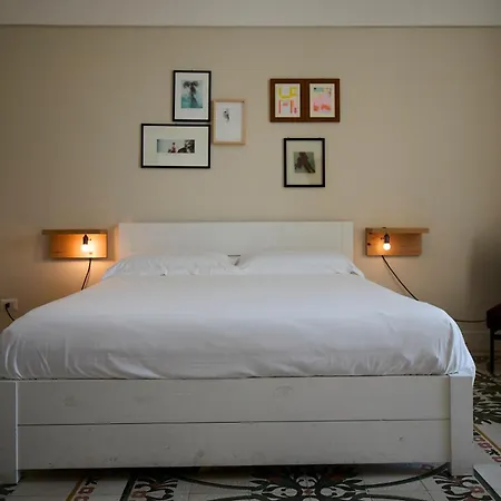 Casa Nine Bed & Breakfast